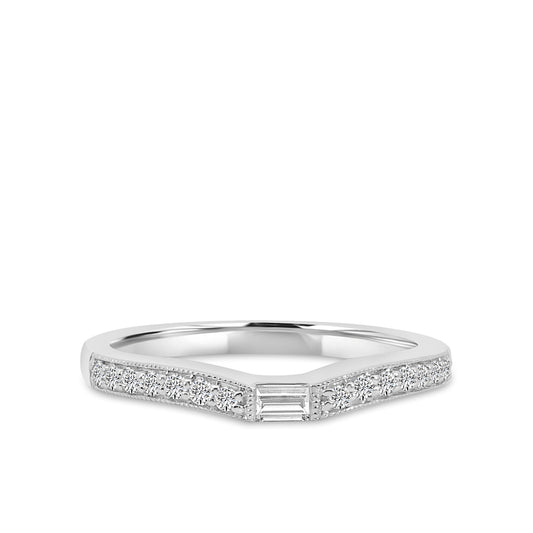 14KR 0.25 Ctw Curved Centered Baguette with Milgrain Diamond Band